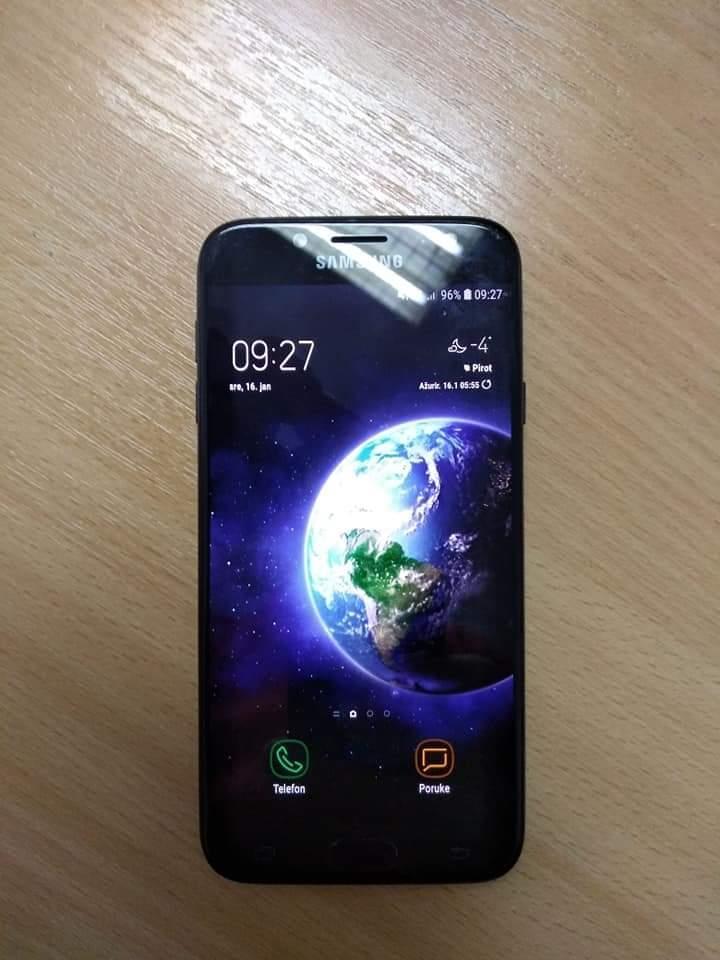 Mobilni-telefon