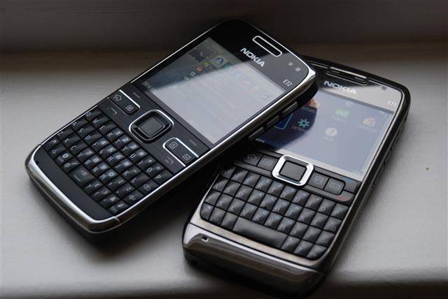 Nokia E72