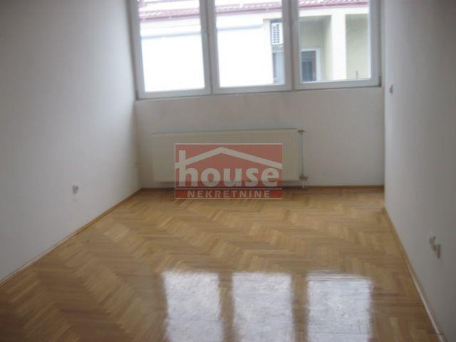 Jednoiposoban Stan 35m2 - Centar