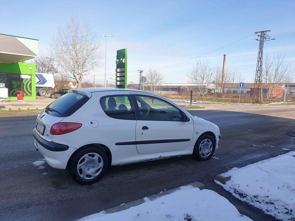 Peugoet-206