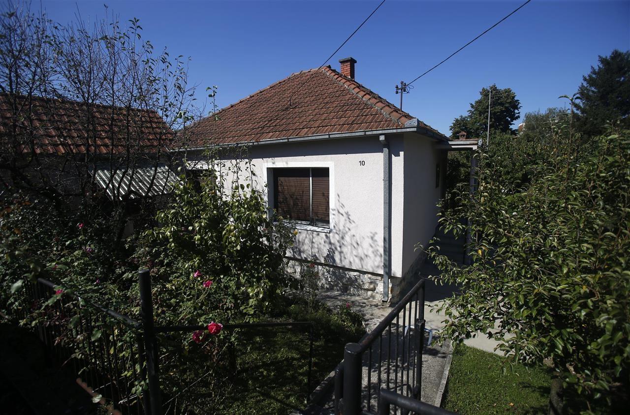 Prodajem-kuću-u-centru-Banje-Koviljače
