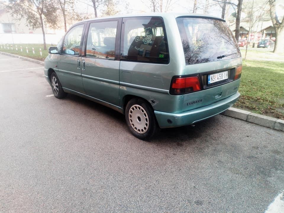 Pezo-806
