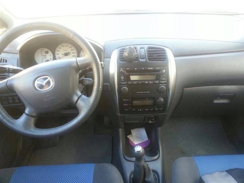 Mazda-Premacy-2-0