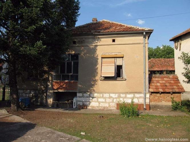 Kucu 70m2 u Pirot