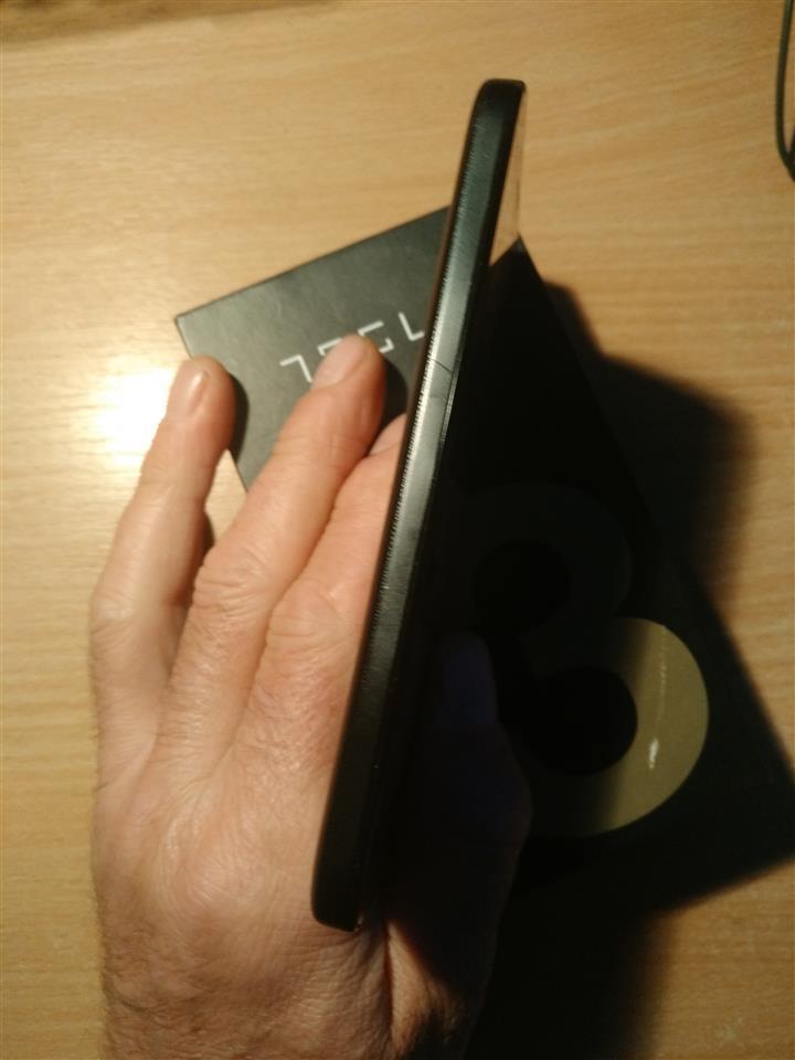 Tesla-3-2-Lite---dual-SIM