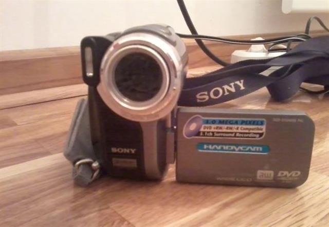 Digitalna kamera Sony DCR