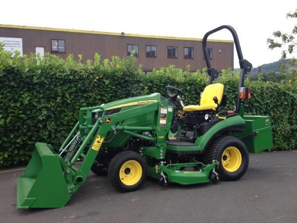 Trakto-John-Deere-1026