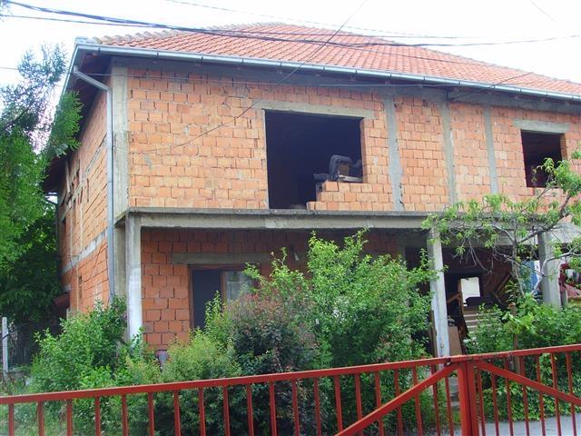 KUCA-500m2-BORCA
