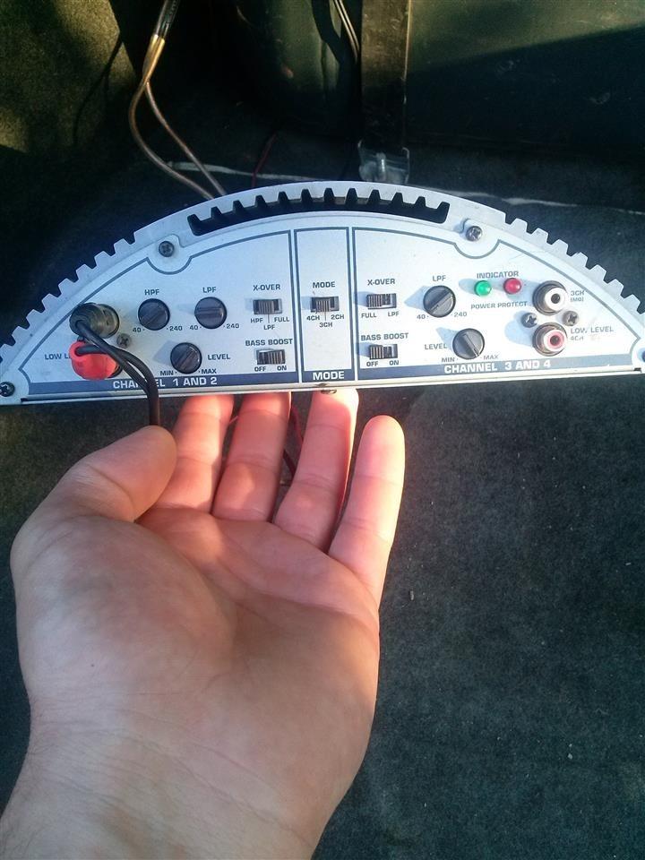 Auto-Pojacalo