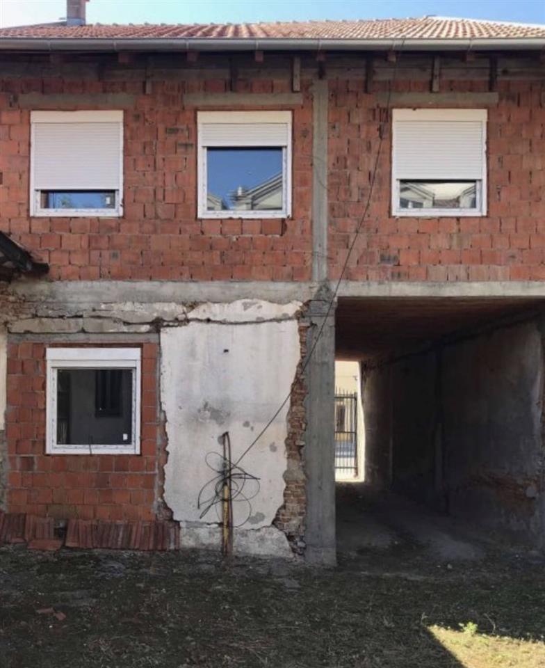 Kuca-lokal-stan-Arandjelovac