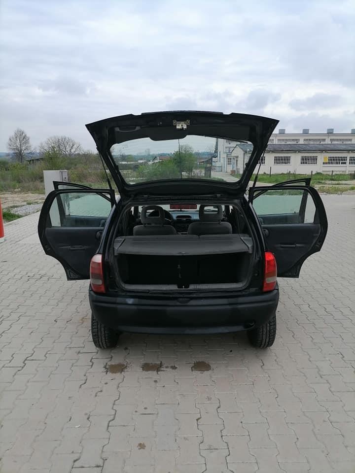 Opel-corsa-B