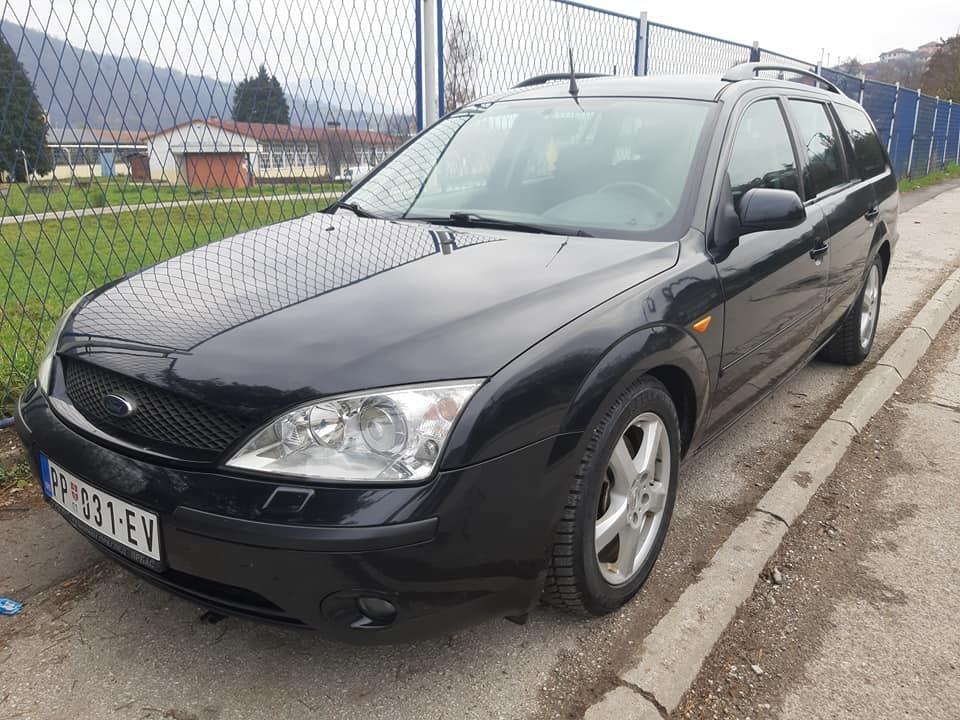 Ford-Mondeo-2004