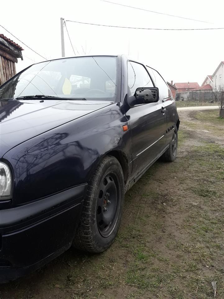 prodajem-golfa-GTI-2-0