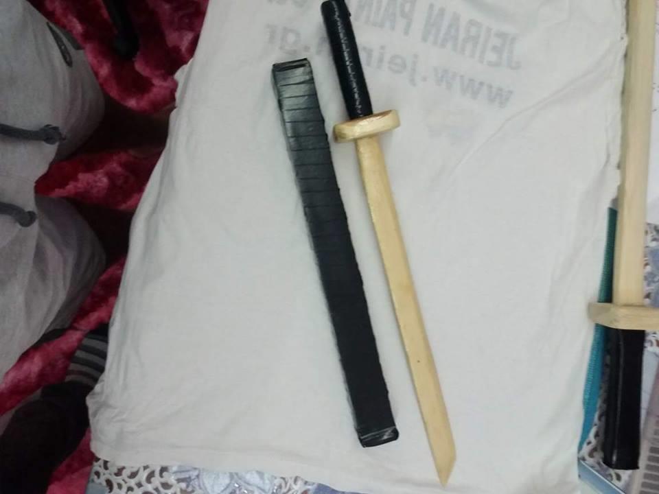 Katana-od-drveta