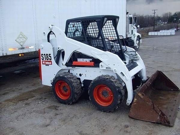 Bobcat-S185-Mini-utovarivac--08