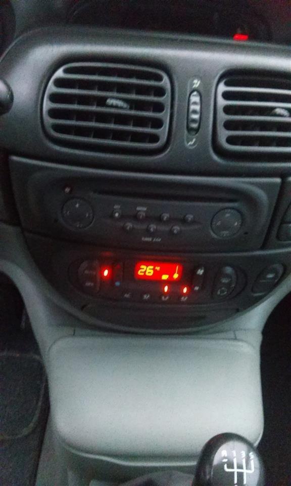 Renault-Scenic-1-9-dizel--01