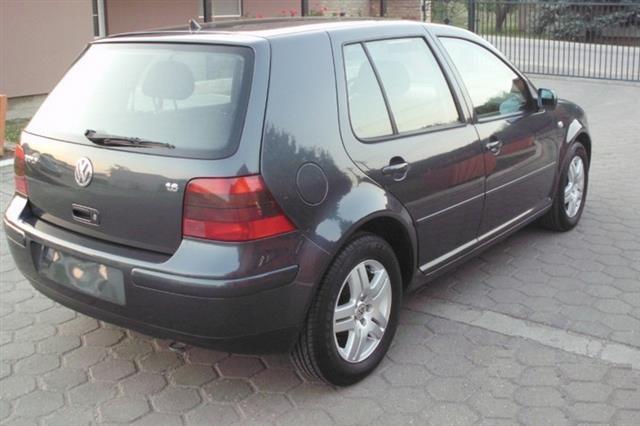 VW-Golf-4-1-6--00-