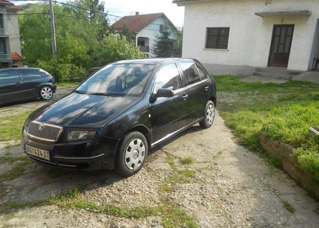 Skoda-Fabia-1-2HTP--03-