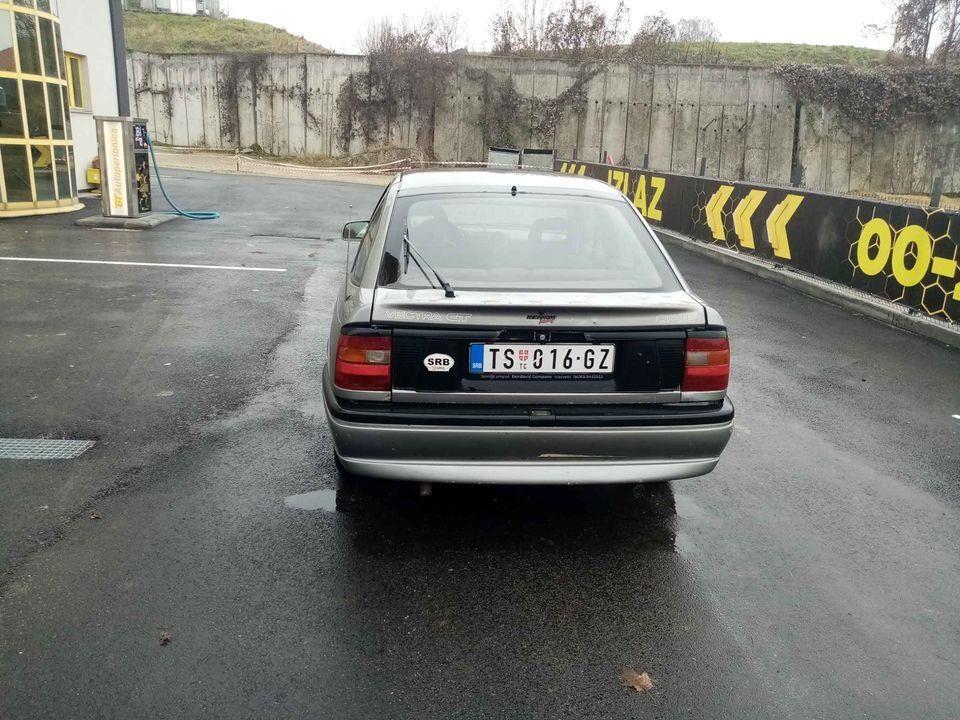 Opel-Vectra-A