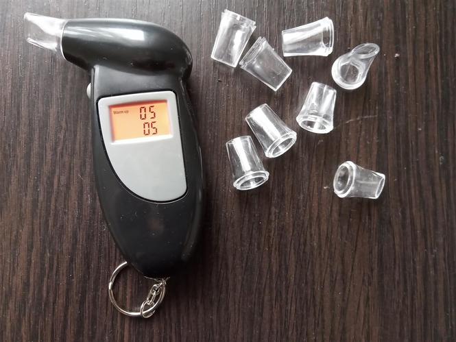 Digitalni alcohol tester