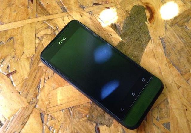 HTC One V