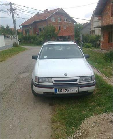 Opel-Vectra--90