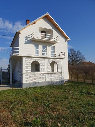 Kuca u Umcarima