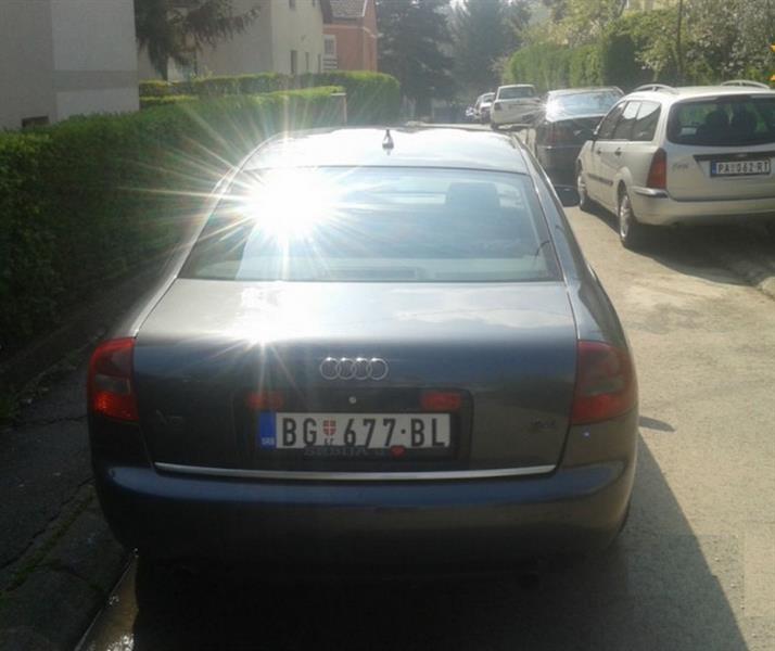 Audi-A6-2-4-quattro--02