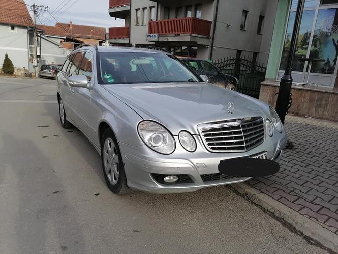 Na prodaju E 220