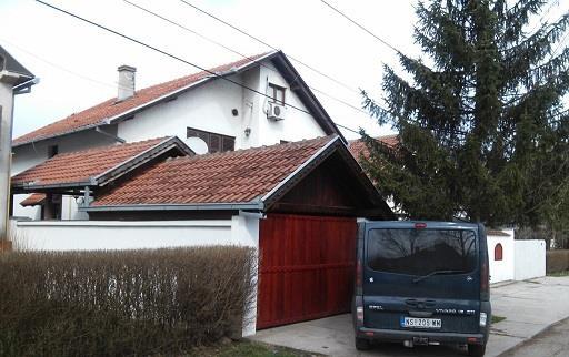 Kuca-u-centru-Backog-Jarka