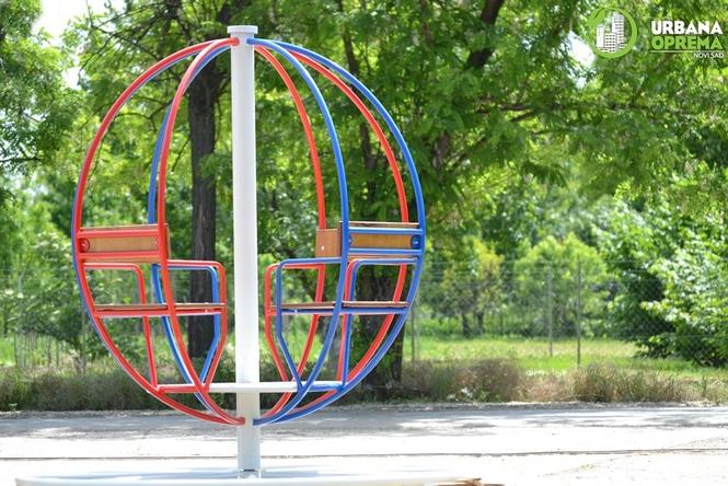 Vrteška sfera za decu