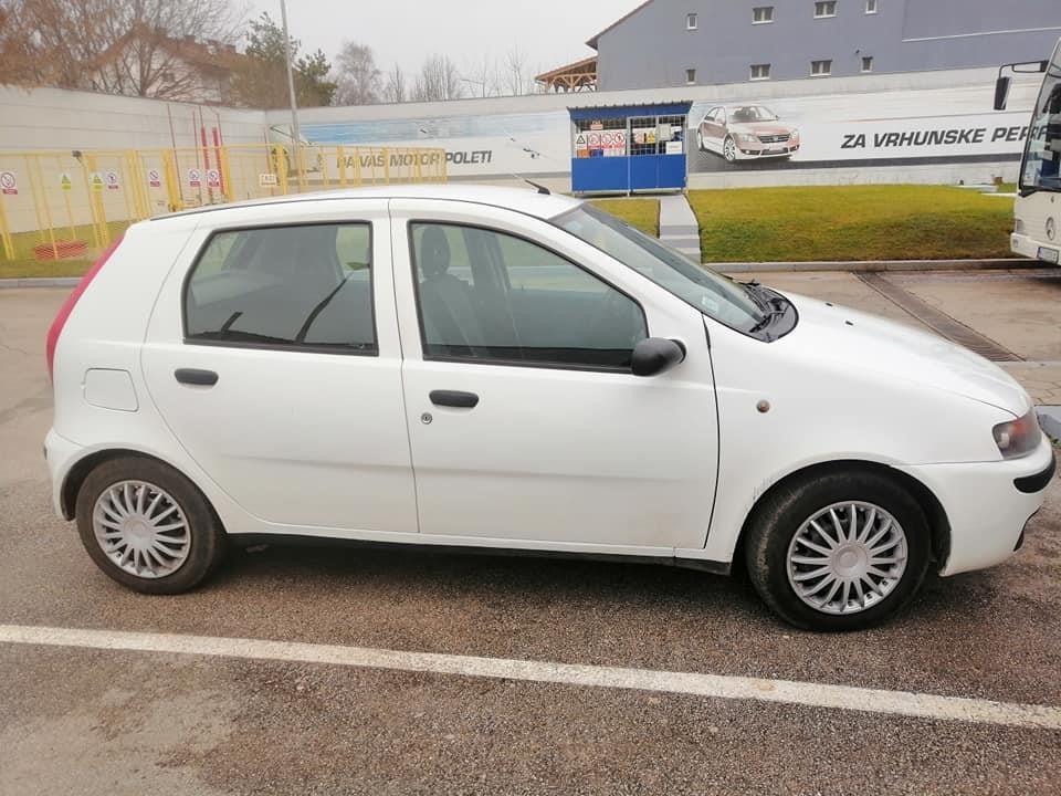Fiat-Punto-1-2-8v