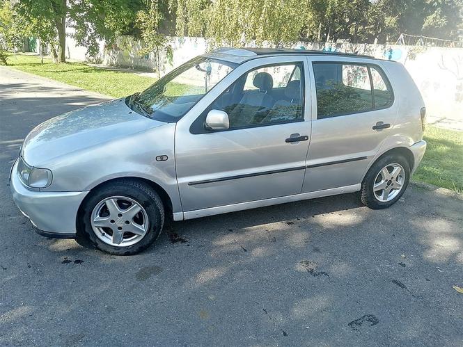 Na prodaju polo