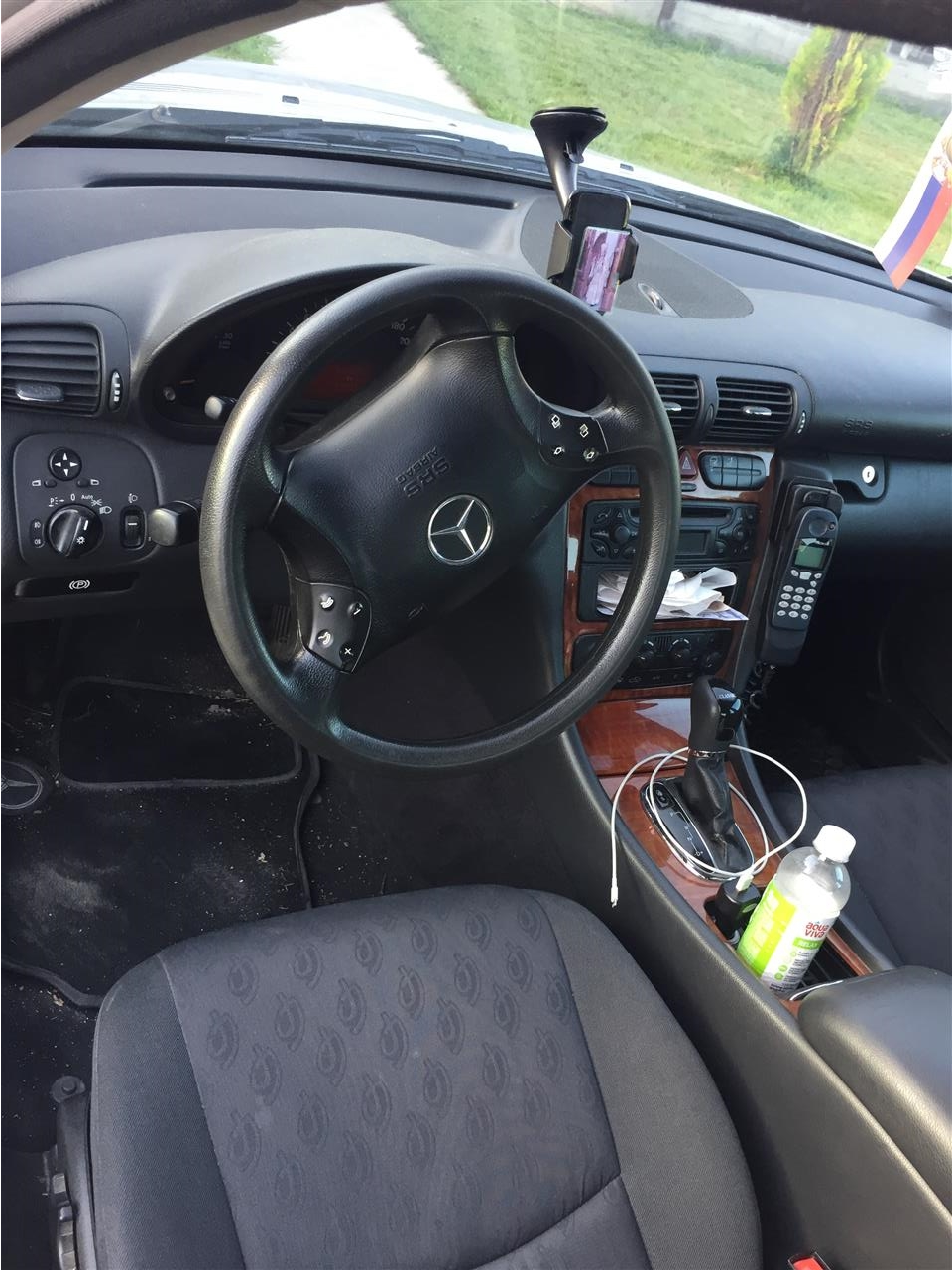 Mercedes-Benz-C220-cdi