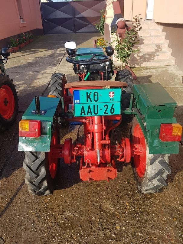 Prodajem-traktor-Toma-Vinkovic-P18
