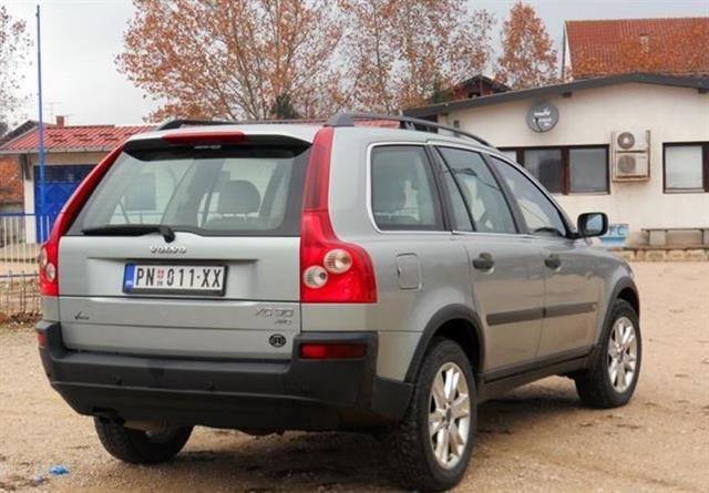 Volvo-XC-90-D5--04