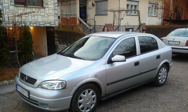 Opel Astra G - 01