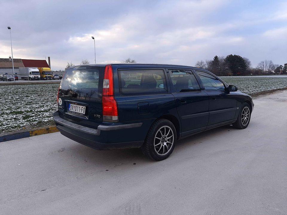 VOLVO-V70