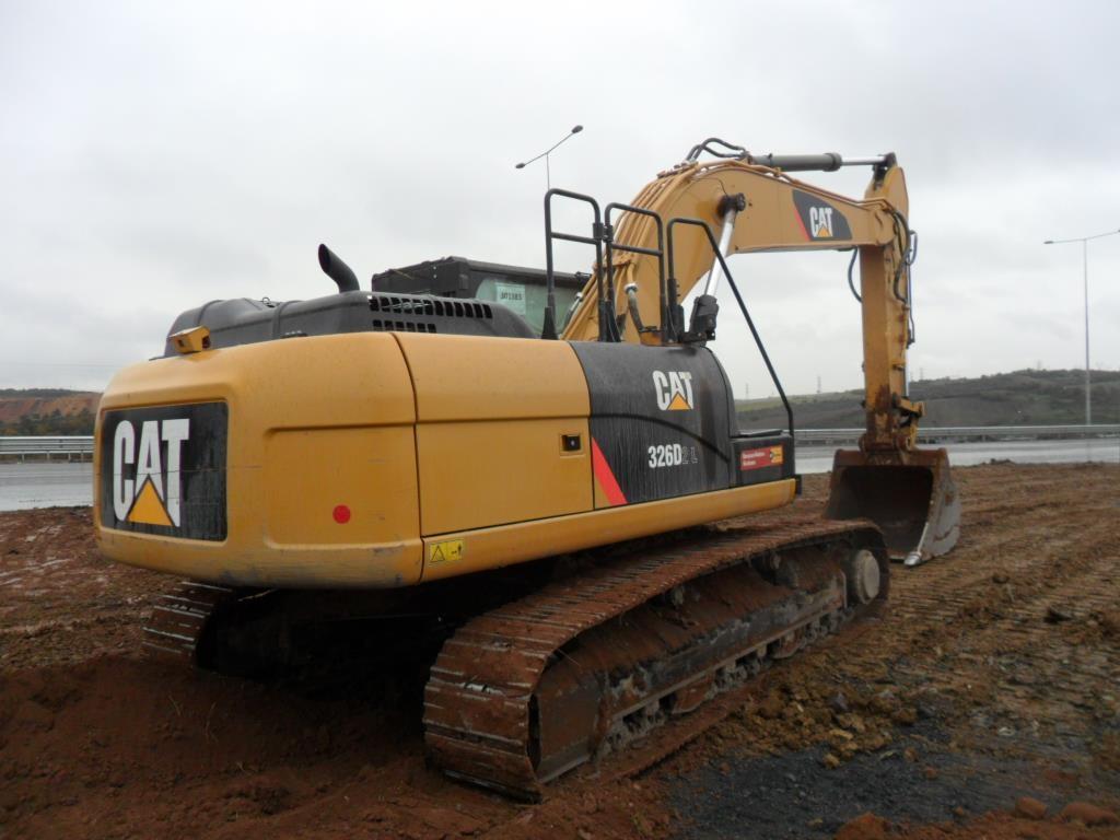 -Caterpillar--326D2L----