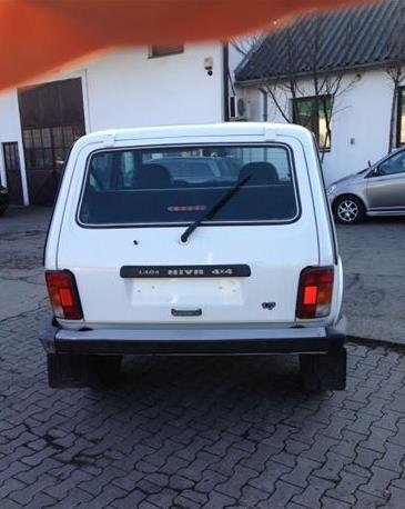 Lada-Niva--02