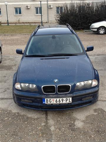 BMW 320 -01