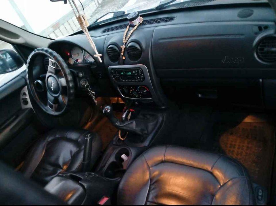 Jeep-Liberti