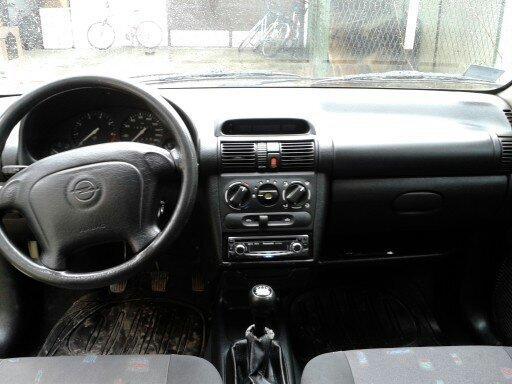 Opel-Corsa-1-2--97