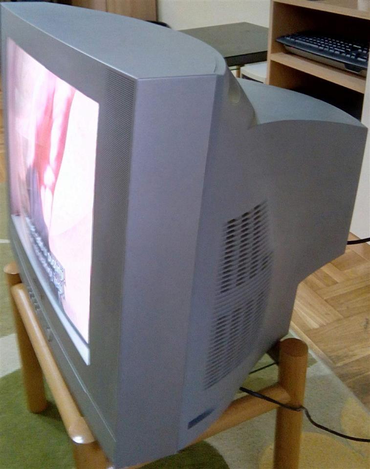 Samsung--01--CZ-21H42T