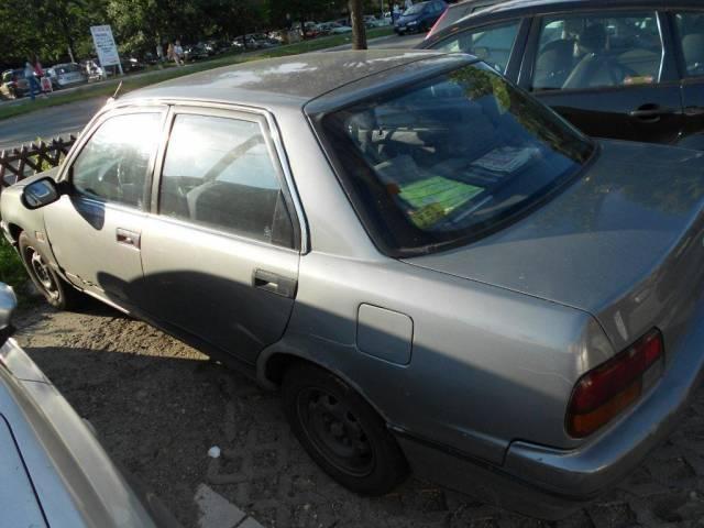 Daihatsu-Applause--91