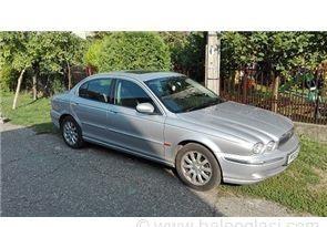 Jaguar-X-Type-2-5-v6-4x4-automatic--02