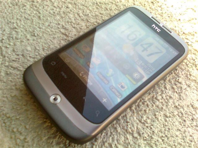 HTC Wildfire (sim free,5mpx,2 gb,android)