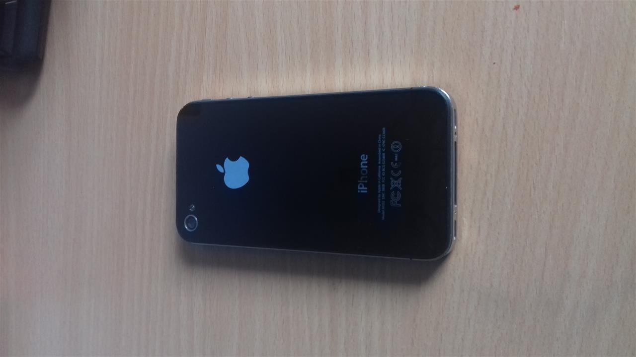 Prodajem-iphone-4