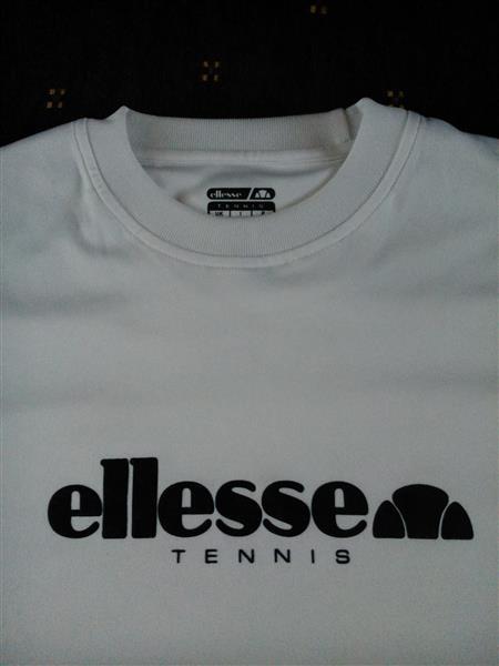 Ellesse-majica