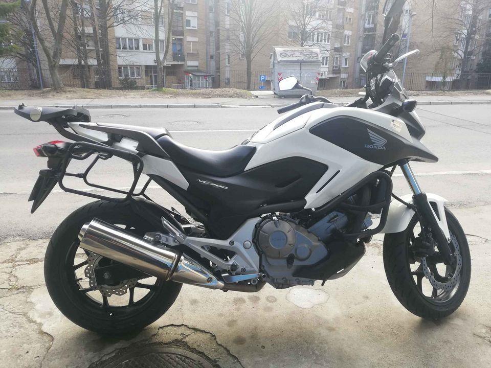Honda-nc700x-2013god